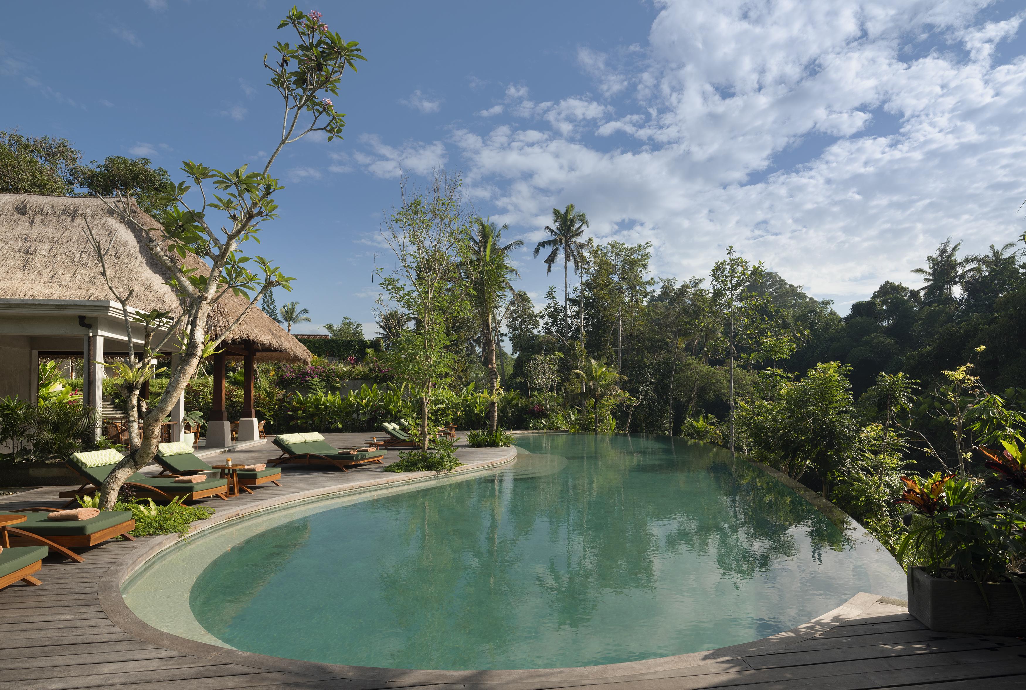 Adiwana Suweta Hotel Убуд Екстериор снимка A swimming pool in Bali, Indonesia